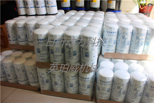 沃爾沃TAD733GE發(fā)電機柴油濾芯：性能、保養(yǎng)與更換全攻略